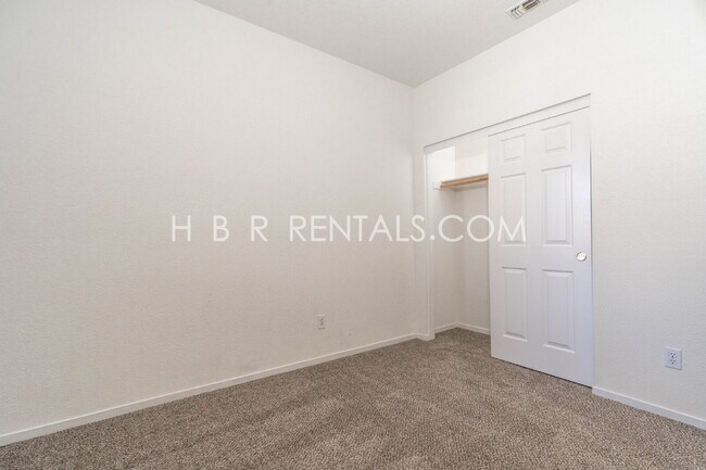Building Photo - Charming 3-Bedroom Home with a Beautiful Pool in Lathrop! *POOL SERVICE INCLUDED*