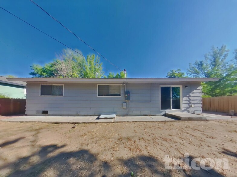 Building Photo - 2830 Judith Ln