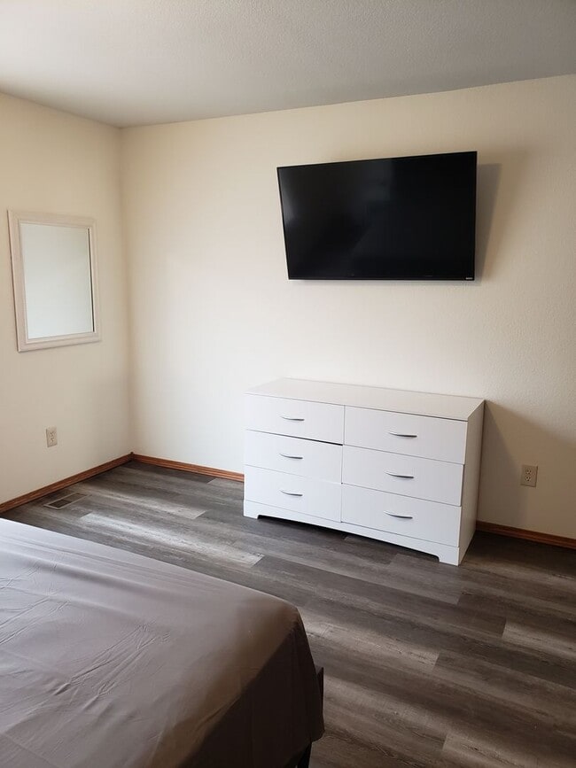 Building Photo - Quality Home Management