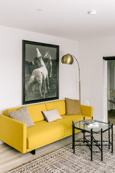 Building Photo - Harrison South