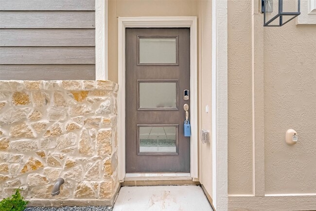 Building Photo - 1521 Beach Oak Dr