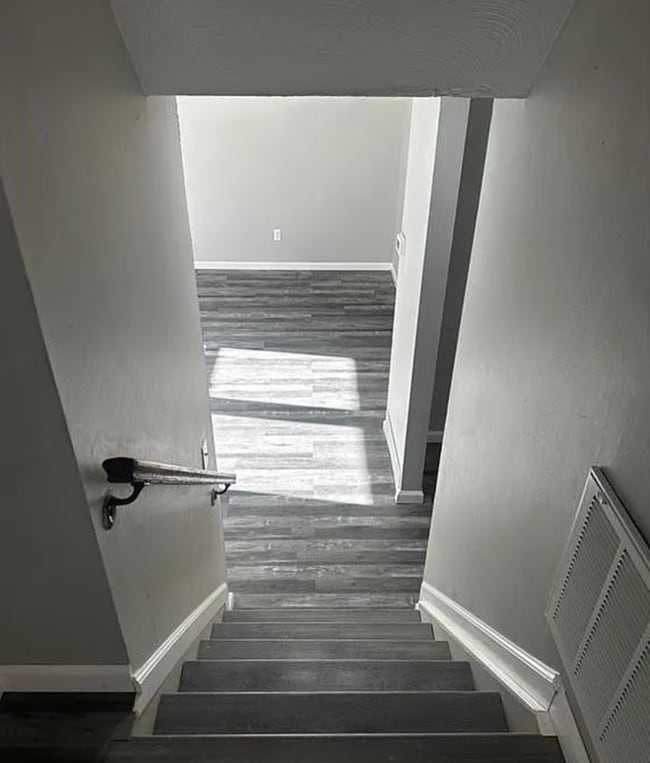 Building Photo - 140 Ivanhill Rd