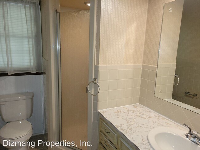 Building Photo - 3 br, 2 bath House - 656 W Katella St.