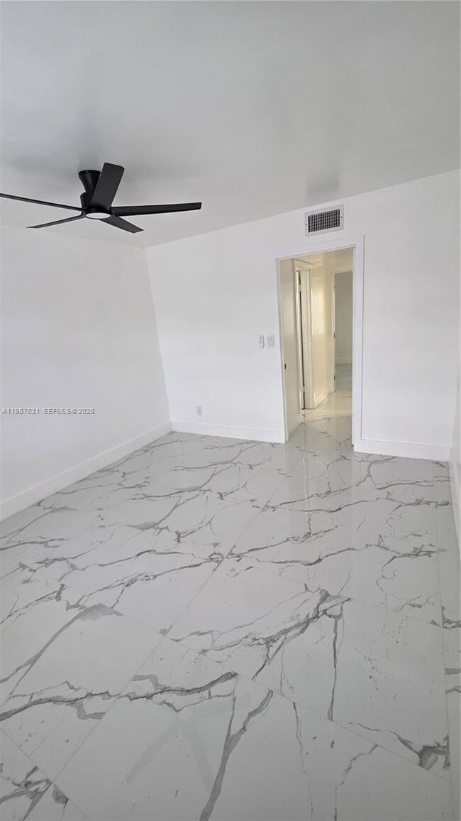 Building Photo - 7085 W Sunrise Blvd