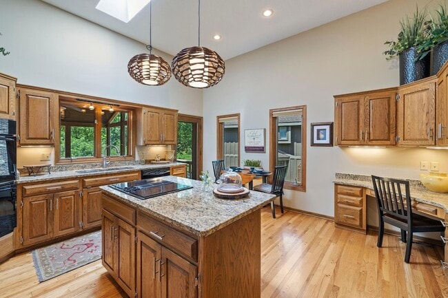 Building Photo - 9378 Olympia Dr