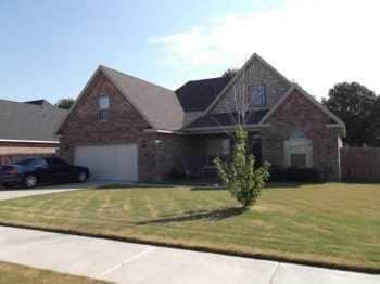 Primary Photo - 905 SW Wallstone Rd