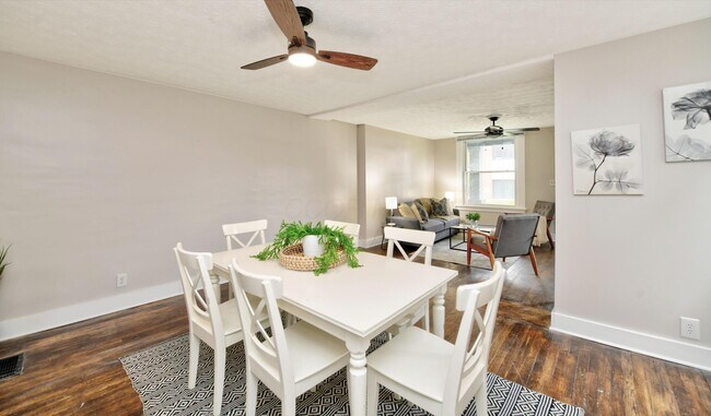 Building Photo - 1517 Hawthorne Ave