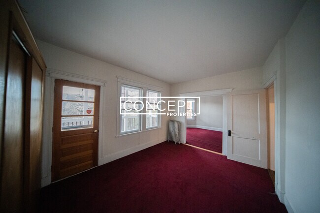 Building Photo - 92 Browne St