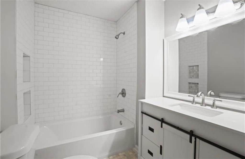 Building Photo - 703 Navaho Ct