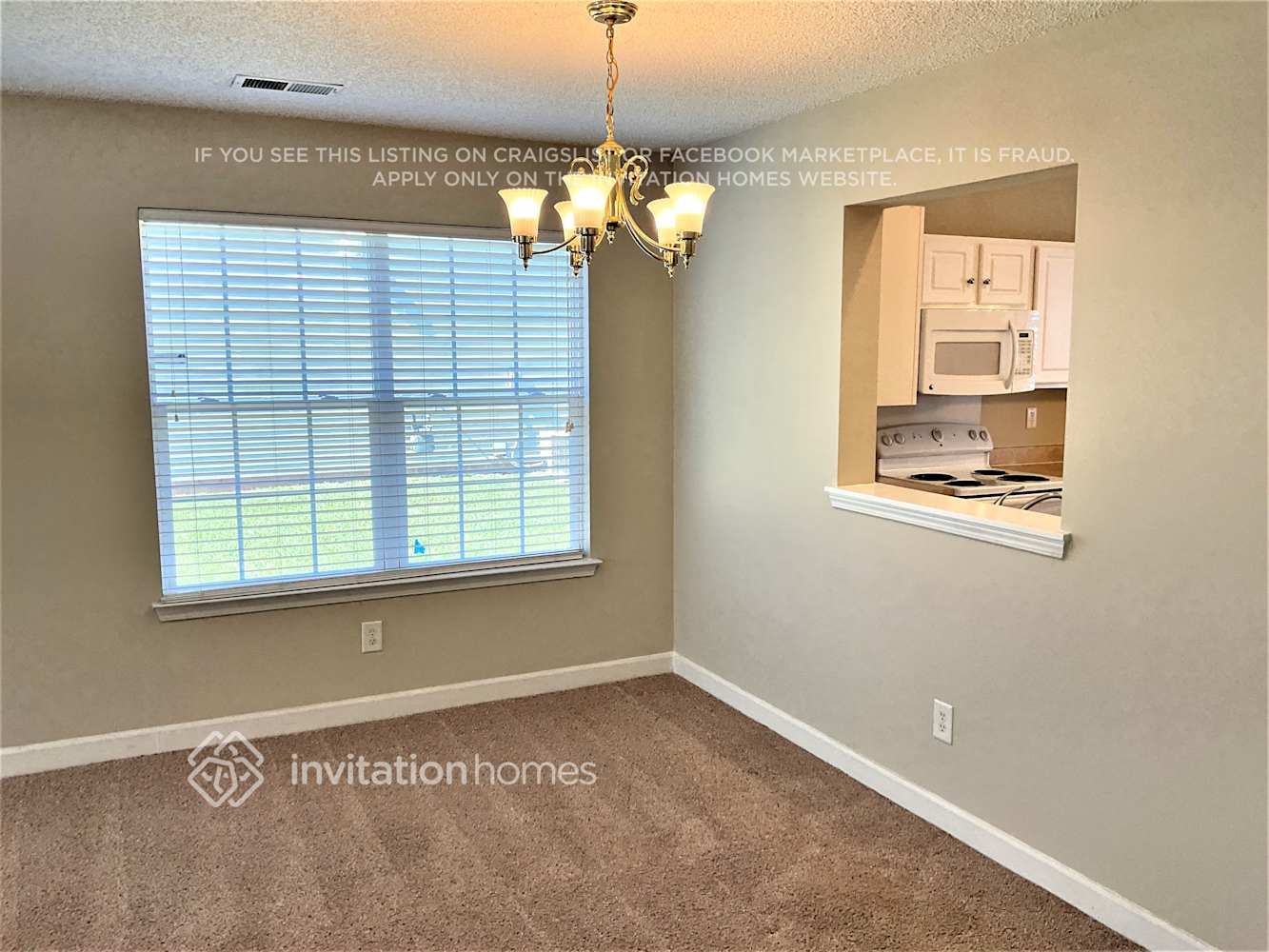 Building Photo - 6239 Day Lilly Ln