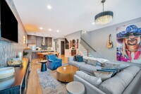 Building Photo - 2716 Delaware Ave