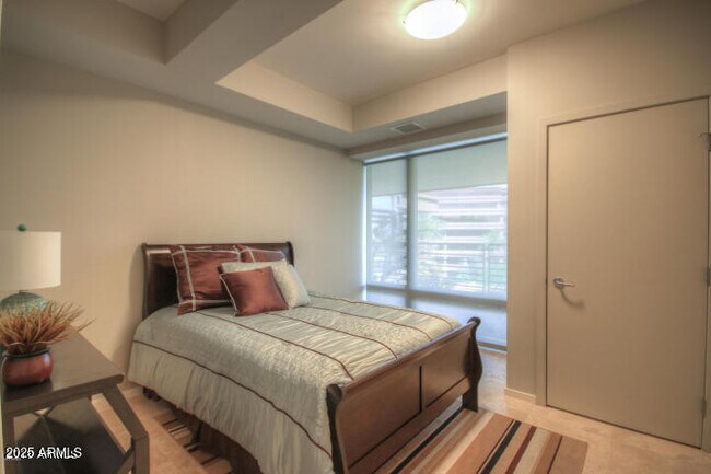 Building Photo - 7161 E Rancho Vista Dr