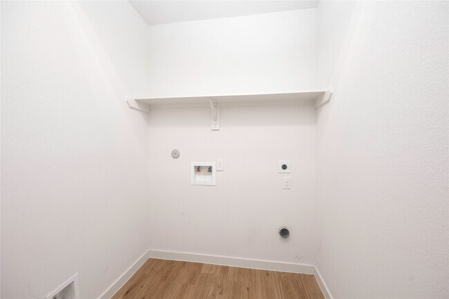 Building Photo - 2521 Appian Wy