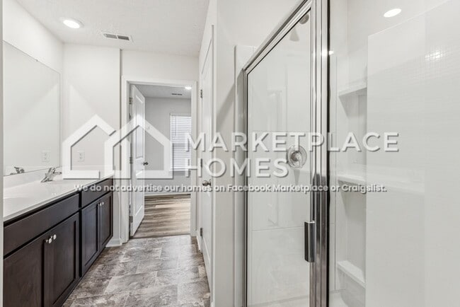 Building Photo - 1425 Willow Springs Dr