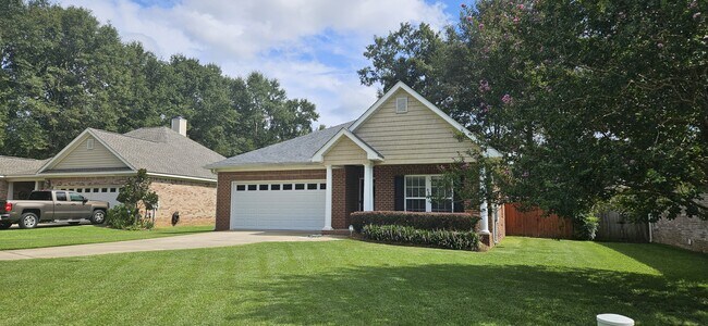 Building Photo - 302 Petersburg Ct