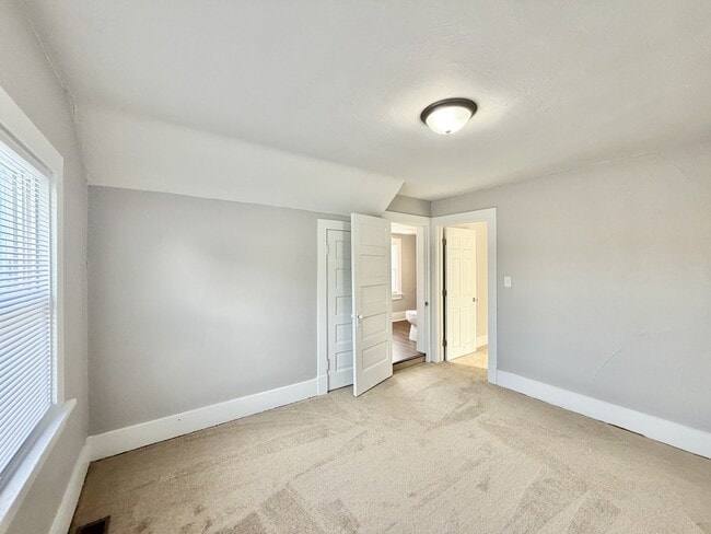 Building Photo - 1306 Copeland Ave
