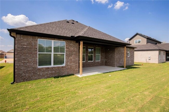 Building Photo - 108 White Oak St