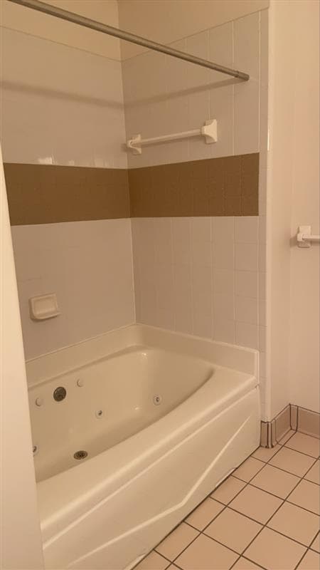 Building Photo - 251 S Yellowstone Dr