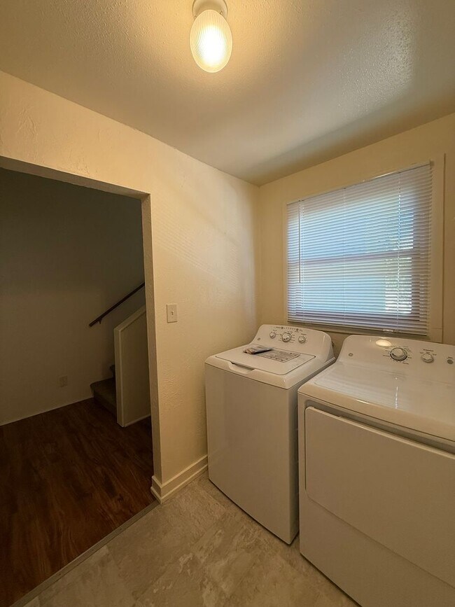 Building Photo - 1133mc