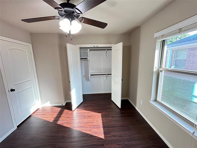 Building Photo - 221 E Cooper St