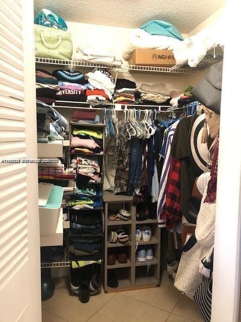 Building Photo - 1063 Coral Club Dr