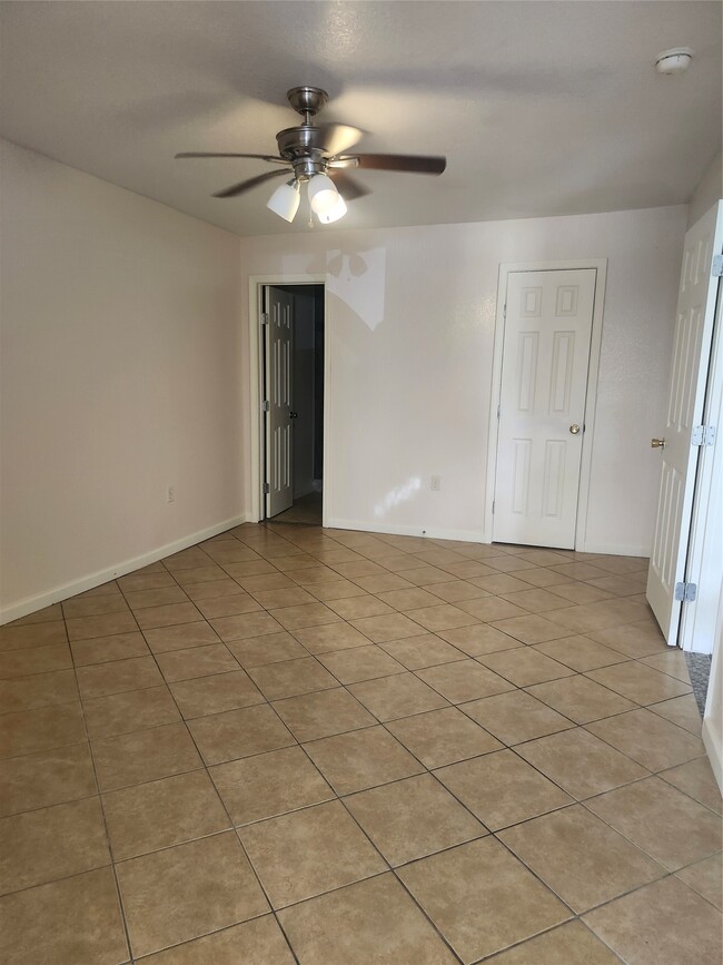 Building Photo - 8921 Laura Koppe Rd