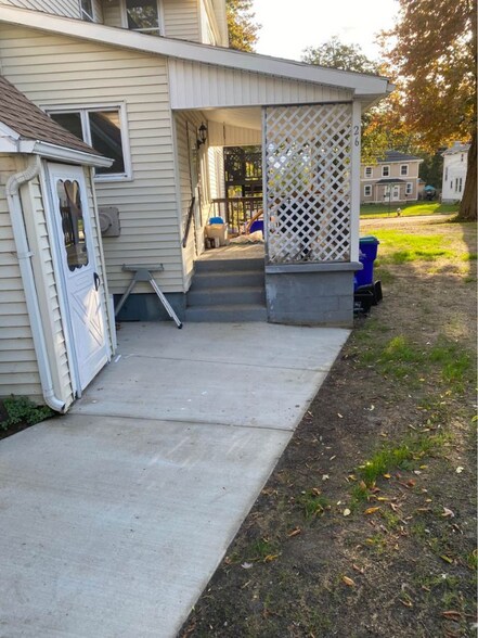 Building Photo - 26 Orchard Ave