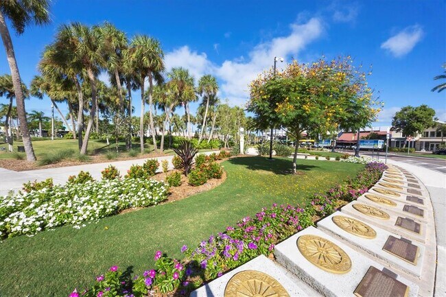 Building Photo - 500 S Washington Dr