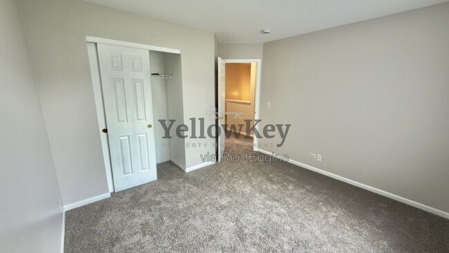 Building Photo - 1755 Fredericksburg Ln
