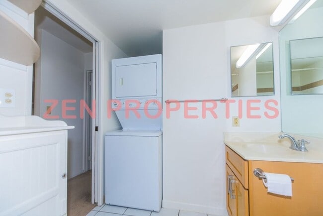 Building Photo - A 2 Bdrm, 1 Bath, 2 Parking unit at Hoomaka Village at Waikele