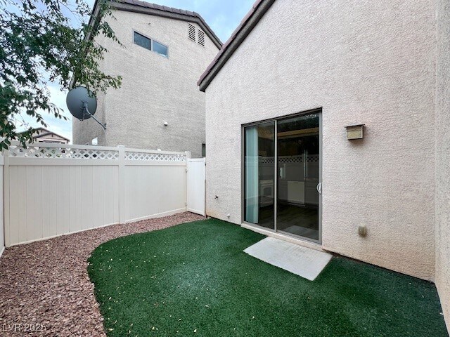 Building Photo - 8166 Altamont Ridge St