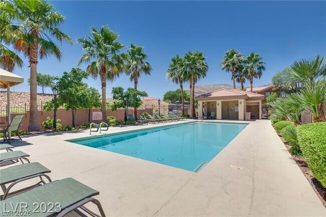 Building Photo - 10220 Delray Beach Ave