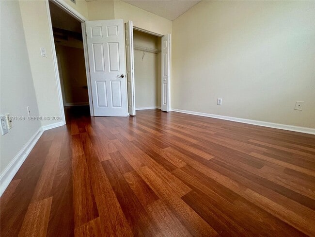 Building Photo - 10560 NW 57th Ct