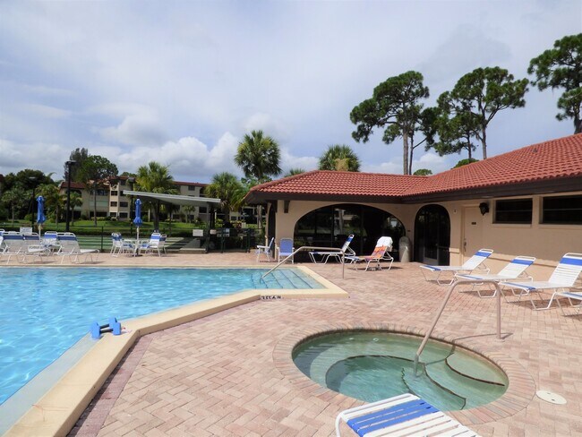 Building Photo - Rolls Landing Condo- Gated community with all the features