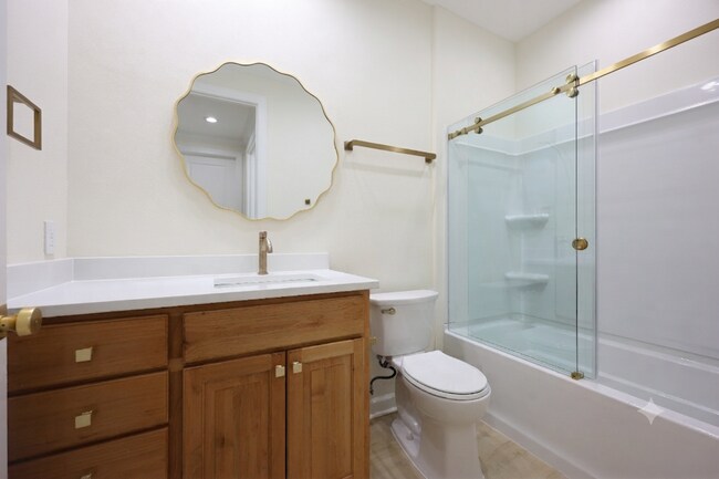 Building Photo - Church Street Village Home For Rent