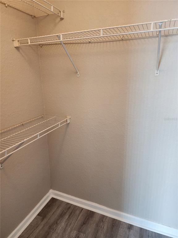 Building Photo - 9401 Crescent Loop Cir