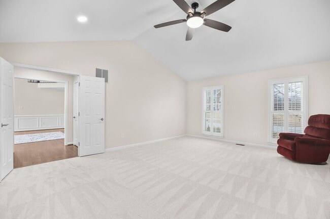 Building Photo - 6000 Blackstone Blvd