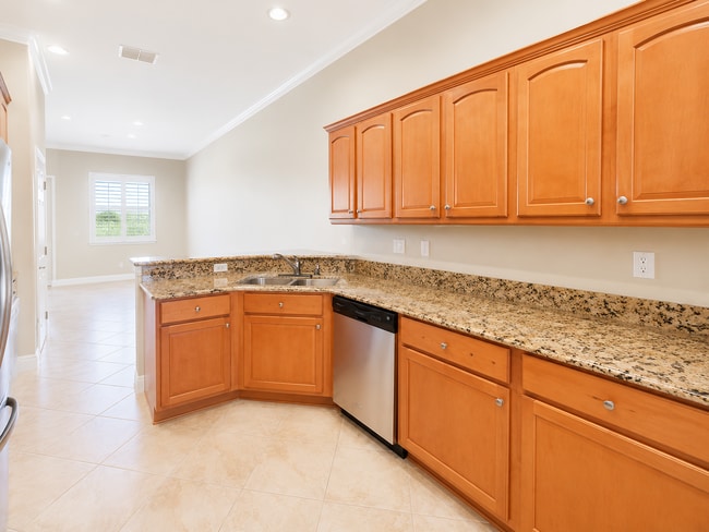 Building Photo - 8361 Miramar Way