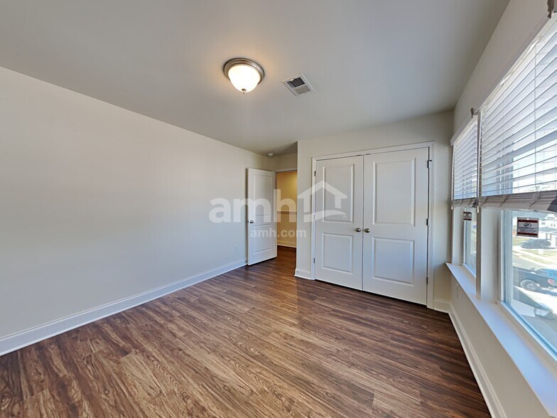 Building Photo - 201 Rivulet Dr