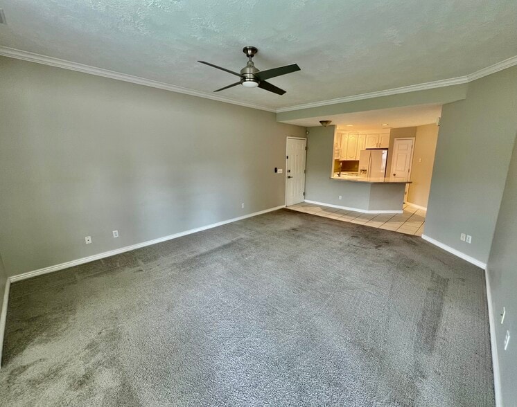Building Photo - 3745 S 700 E