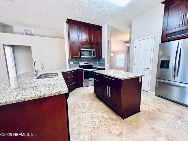 Building Photo - 1585 E Windy Willow Dr