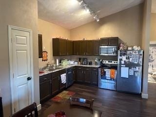 Building Photo - 623 Foxglove Ln