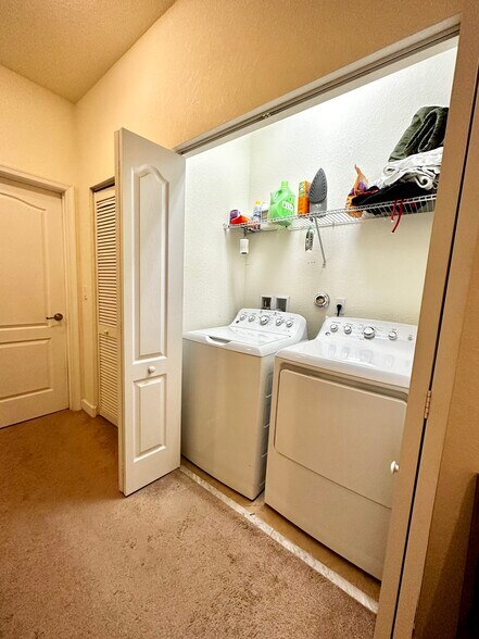 Building Photo - 9706 SW Purple Martin Way