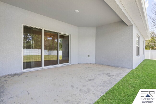 Building Photo - 3 Praver Ln