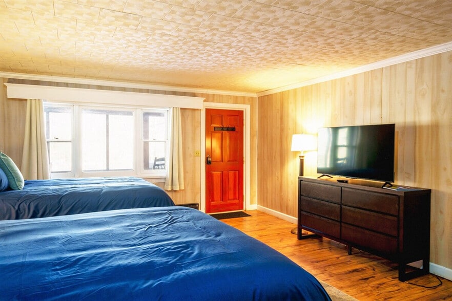 Building Photo - 90 Faulkner Rd