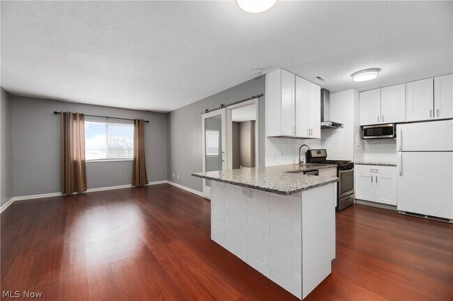Building Photo - 25735 Lorain Rd