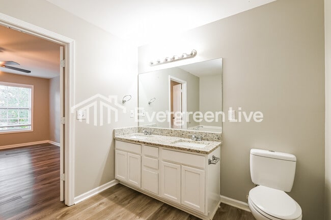 Building Photo - 6499 Snow Bird Ln