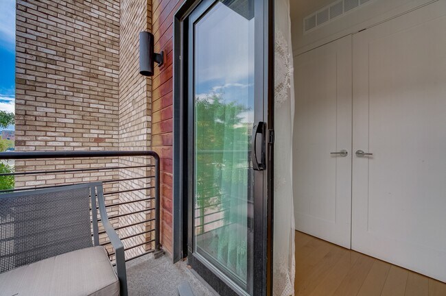 Building Photo - 30 Florida Ave NW