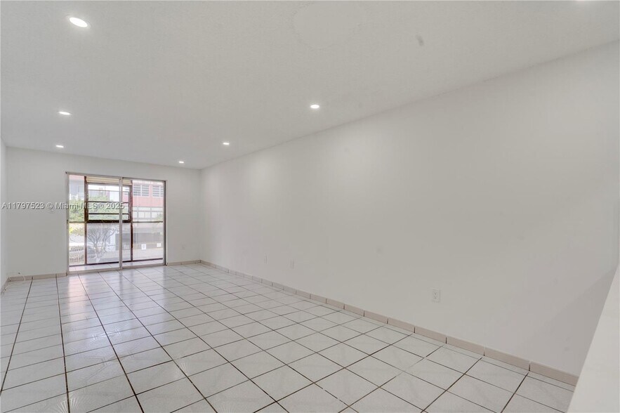 Building Photo - 6095 W 18th Ave
