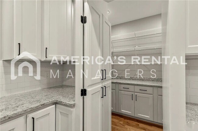 Building Photo - Spacious New Construction on 1.3 Acres!